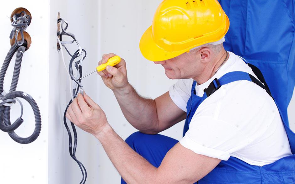 travail électricien Créteil